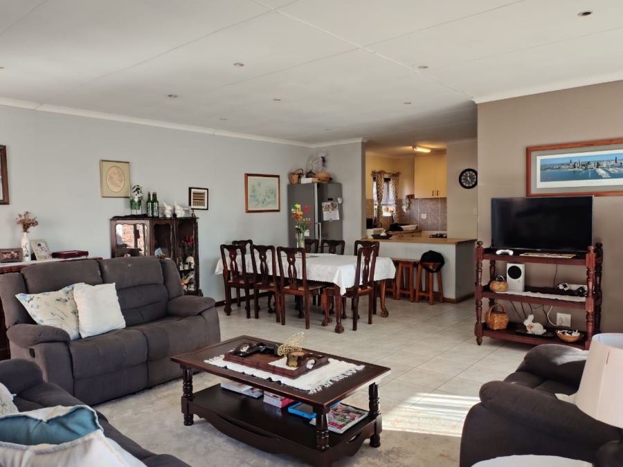 2 Bedroom Property for Sale in Kabega Park Eastern Cape